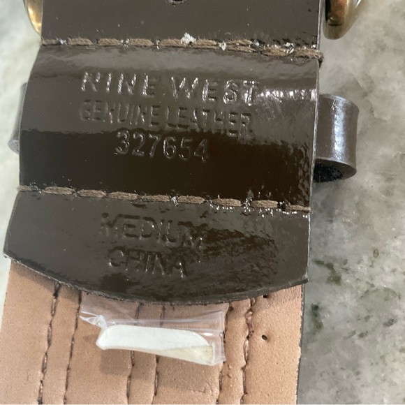 Nine West genuine leather studded belt size medium - Picture 5 of 6